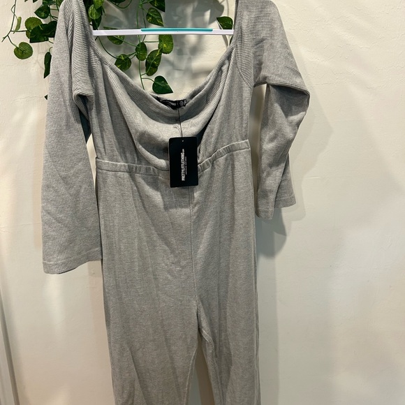 NWT PRETTY LITTLE THING - MATERNITY - Picture 4 of 6